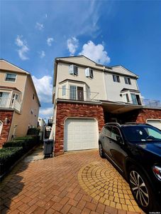 81 Blythe Place, Staten Island, NY, 10306