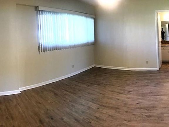 5th image of 1918 Grismer Ave APT C