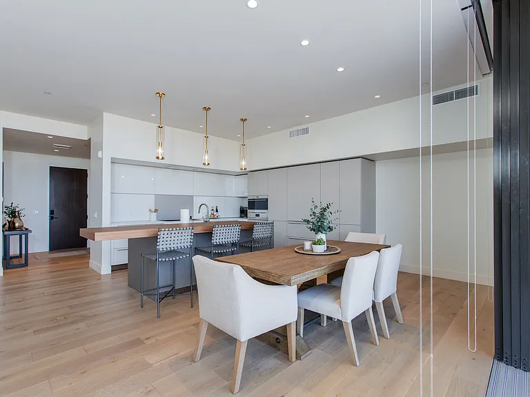 5000 N Camelback Ridge Dr #206 — Photo 21