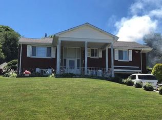 119 Bashforth Dr, Jeannette, PA 15644