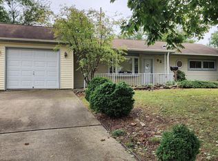 52 Basswood Rd, Levittown, PA 19057