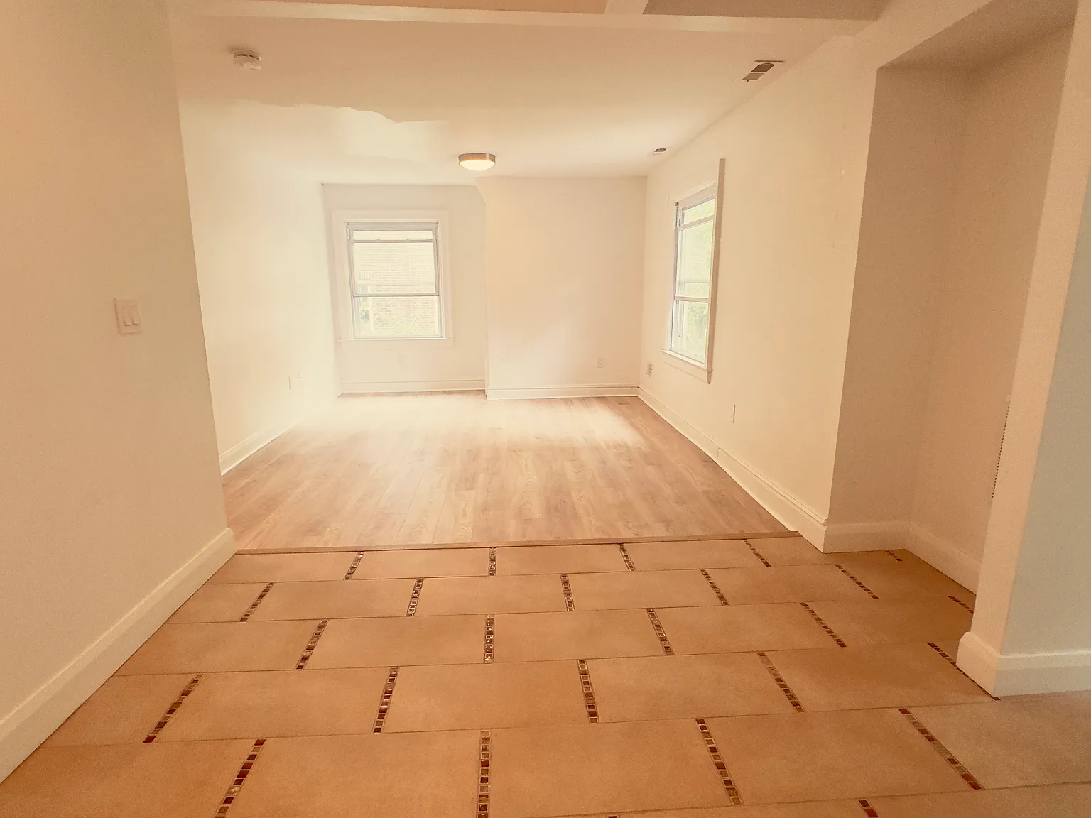 2 bed, 1300 sqft, $1,750 — Photo 3