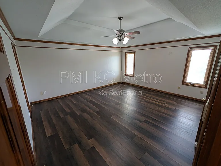 3905 SW 14th St — Photo 37