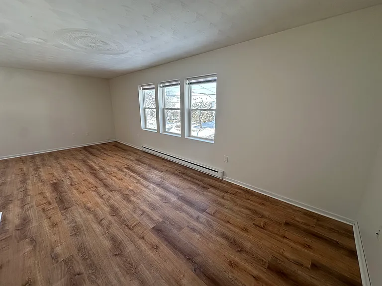 1453 Monroe Ave #1 — Photo 12