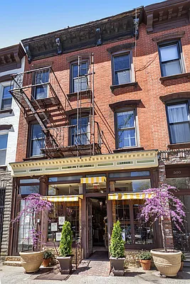 Rented by Stribling | media 22