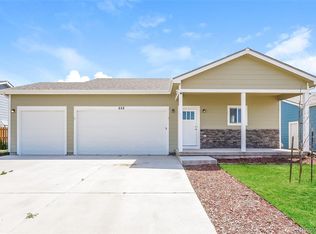 628 S 3rd Ave, Deer Trail, CO 80105