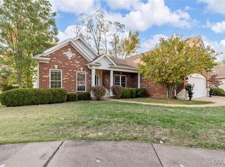 2364 The Courts Dr, Chesterfield, MO 63017