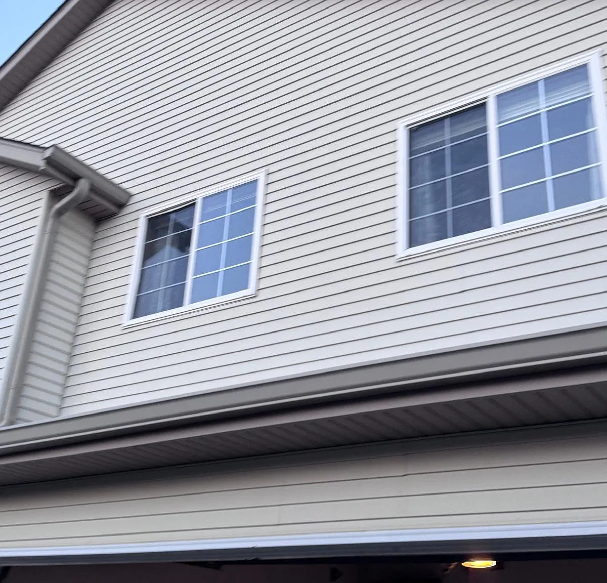 3 bed, 2.5 bath, 1595 sqft, $2,300 — Photo 3