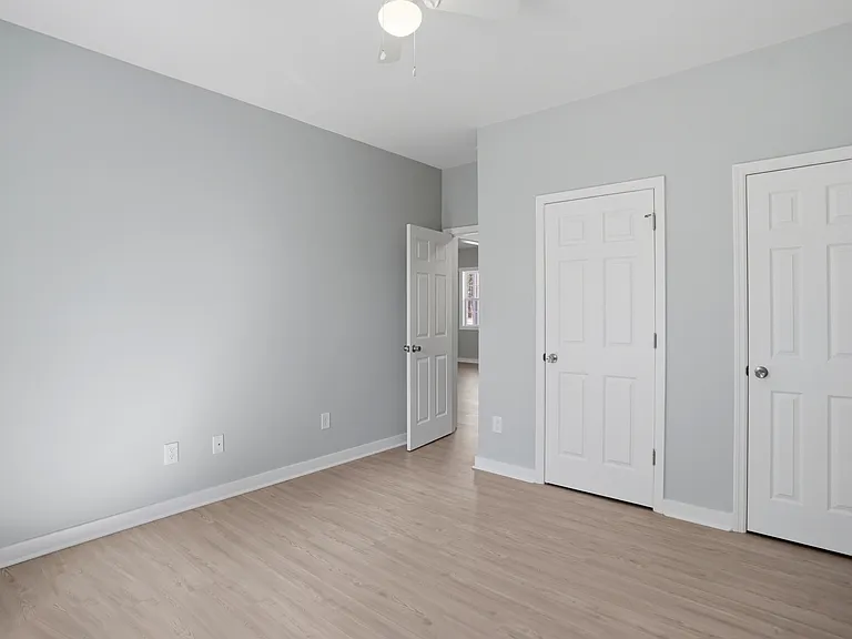 1040 Beaufort Rd — Photo 16