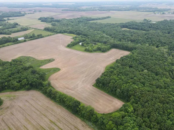 0 Snake Trail Rd, Charleston, IL 61920