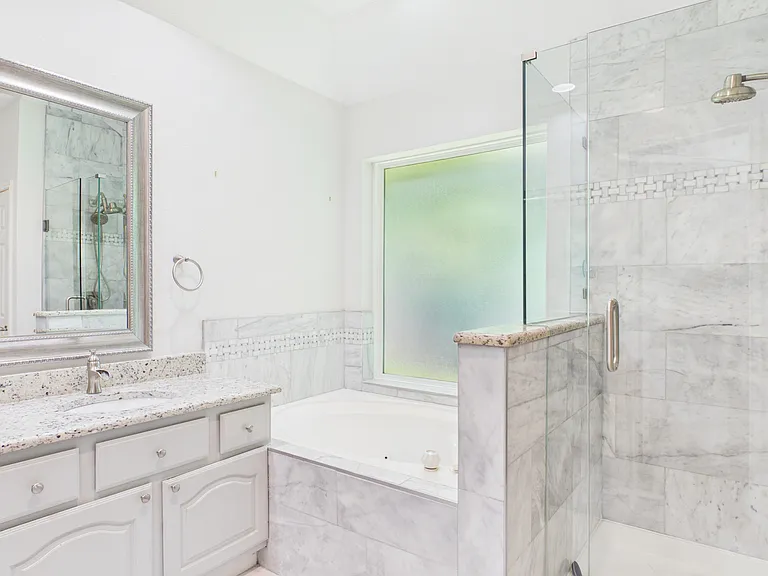 1405 Meadowbrook Dr — Photo 16
