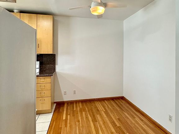 4th image of 307 S Clark Dr APT 4