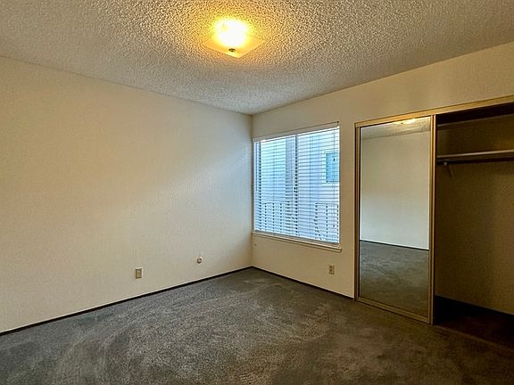 5th image of 228 N Willard St