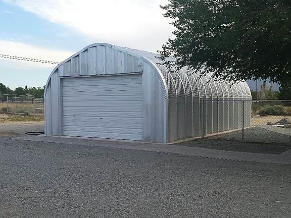 5th image of 170 W Coyote Dr