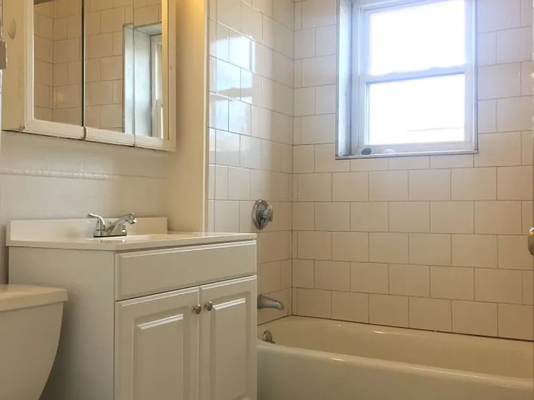 452 Park Dr #11E — Photo 15