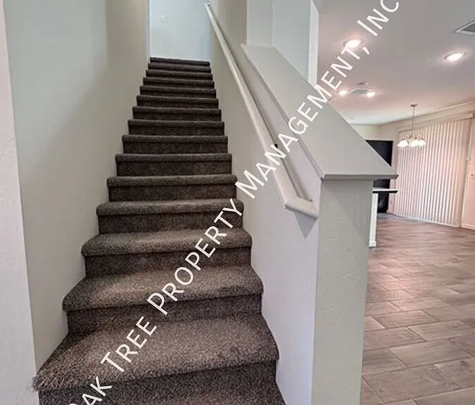 479 Farmhouse Ln — Photo 15