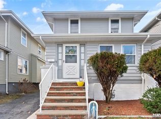 29 Gordon St, Ridgefield Park, NJ 07660
