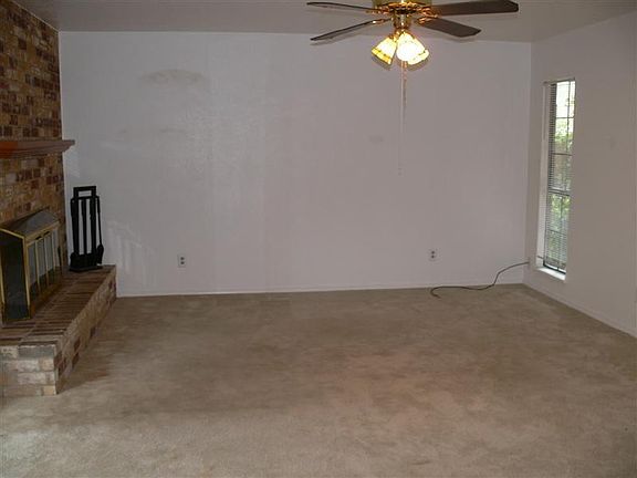 4th image of 4528 Larner St