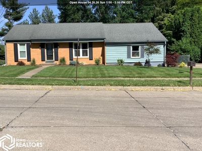 308 Sunrise Ln, Burlington, IA, 52601
