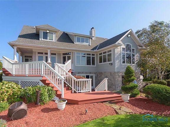 3rd image of 613 Cedar Point Rd