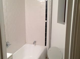 233 E 72nd St, New York, NY 10021