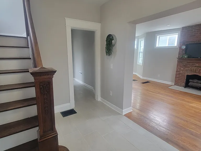 436 Hawthorne Ave — Photo 4