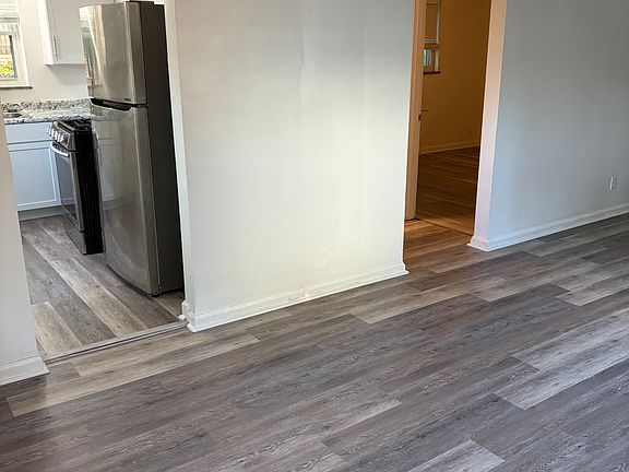 4th image of 4115 Sherwood Ave APT 1