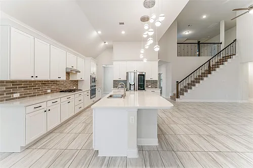 7623 Water Glen Ln Photo 1