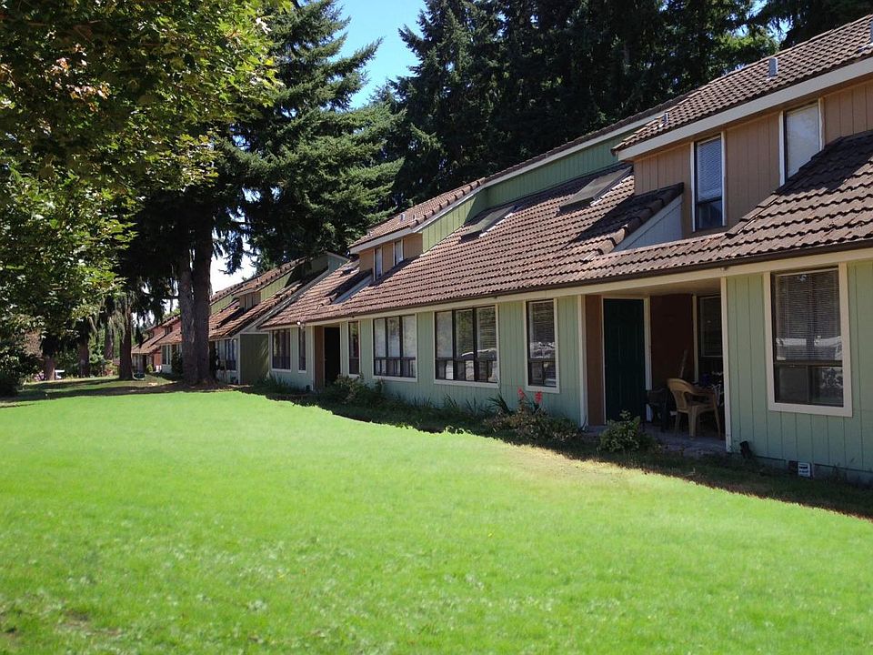 1st image of 930 Enterprise Dr NE Unit C