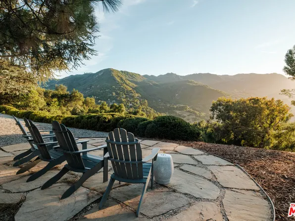 21227 Colina Dr, Topanga, CA 90290