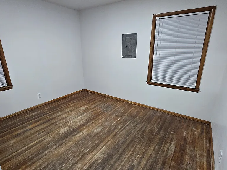 624 SE Greystone Ave — Photo 7