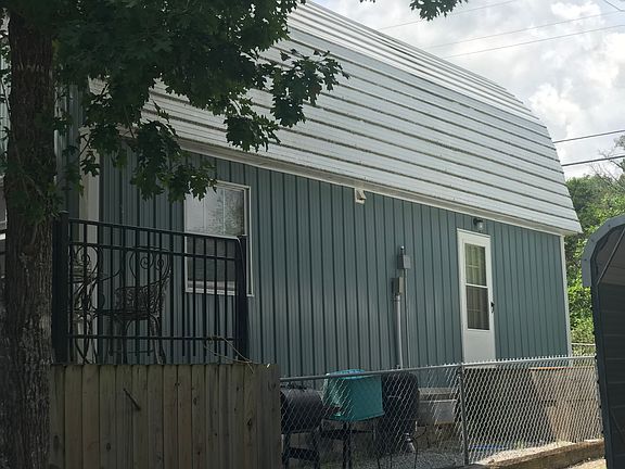 3rd image of 134 Poison Ivy Ln