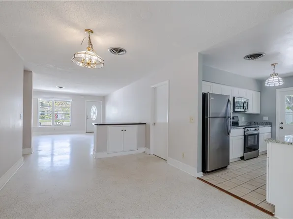 1936 5th Ave, Vero Beach, FL 32960