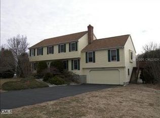 21 Ballaro Dr, Shelton, CT 06484