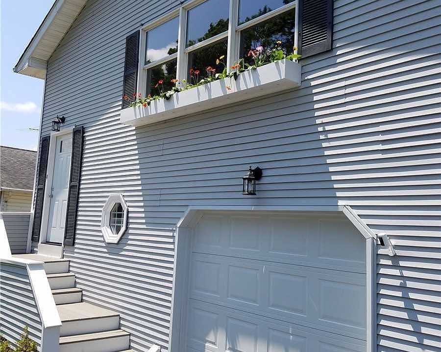 1st image of 4 Cornell Ave