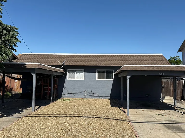 1680 Barrus Ave — Photo 1