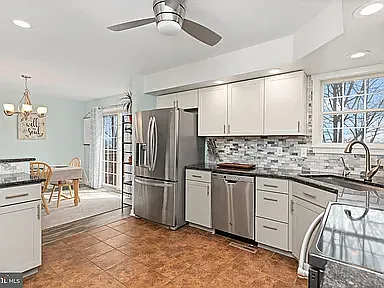 27 Lenox Ct — Photo 14