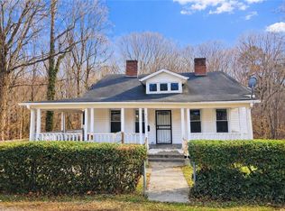 4902 Cherry St, Winston Salem, NC 27105