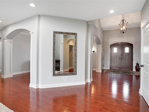 4th image of 11367 Golden Bear Cir
