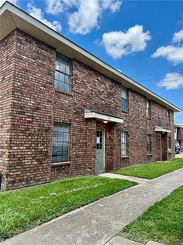 905 Linda Ln #C — Photo 2