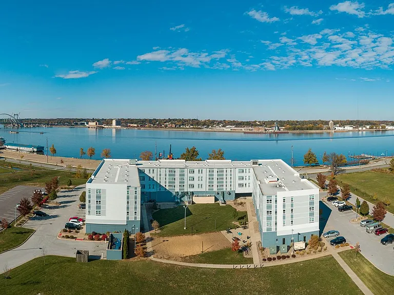 WaterFront Apartments — Photo 78