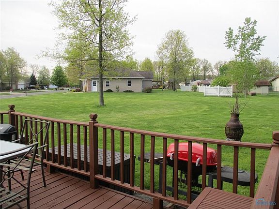 5th image of 351 W Sherwood Dr