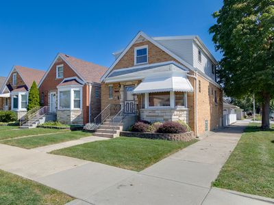5301 N Melvina Ave, Chicago, IL, 60630