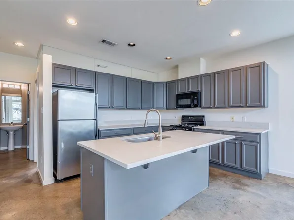 2811 Hardeman St #B, Austin, TX 78704