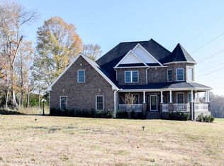 1041 S Wrights Ln, Gallatin, TN 37066