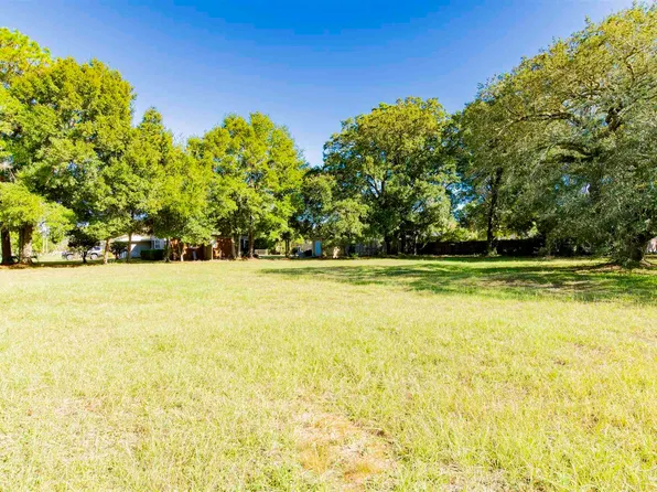 3570 N 12th Ave, Pensacola, FL 32503