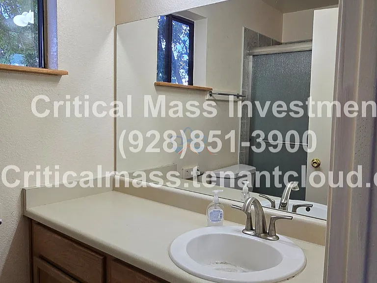 2202 E 1st Ave #1 — Photo 10