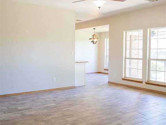 5th image of 504 Quail Run S