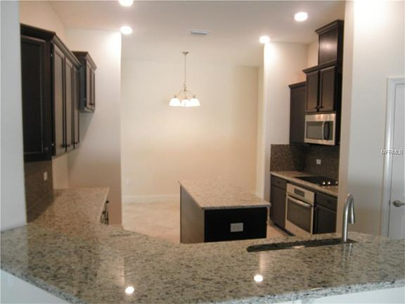 3rd image of 27167 Sora Blvd