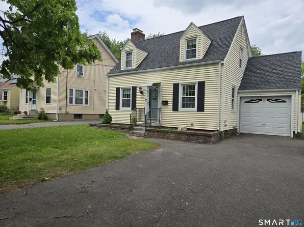 118 Saint Charles Street, West Hartford, CT 06119